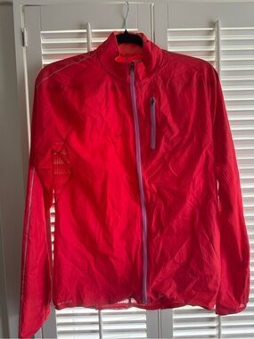 Saucony Bright Pink Lightweight Running Jacket